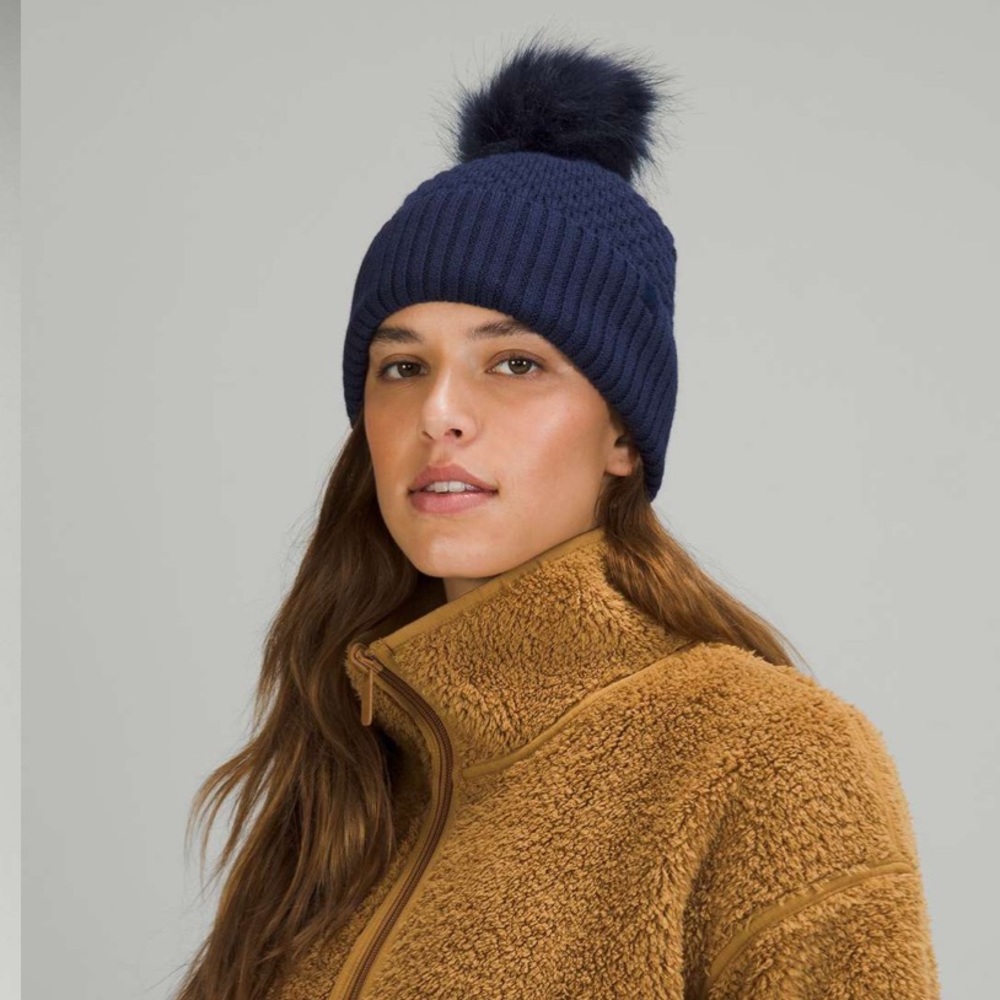 Lululemon Bubble Knit Pom Beanie , ONE SIZE